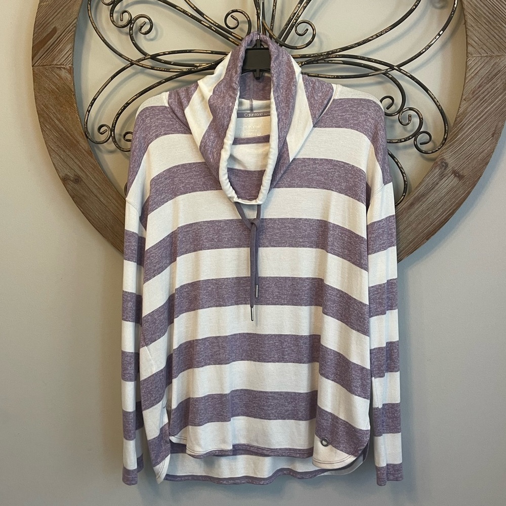 Calvin Klein Light Weight Tight Knit Stretch Performance Sweater Top